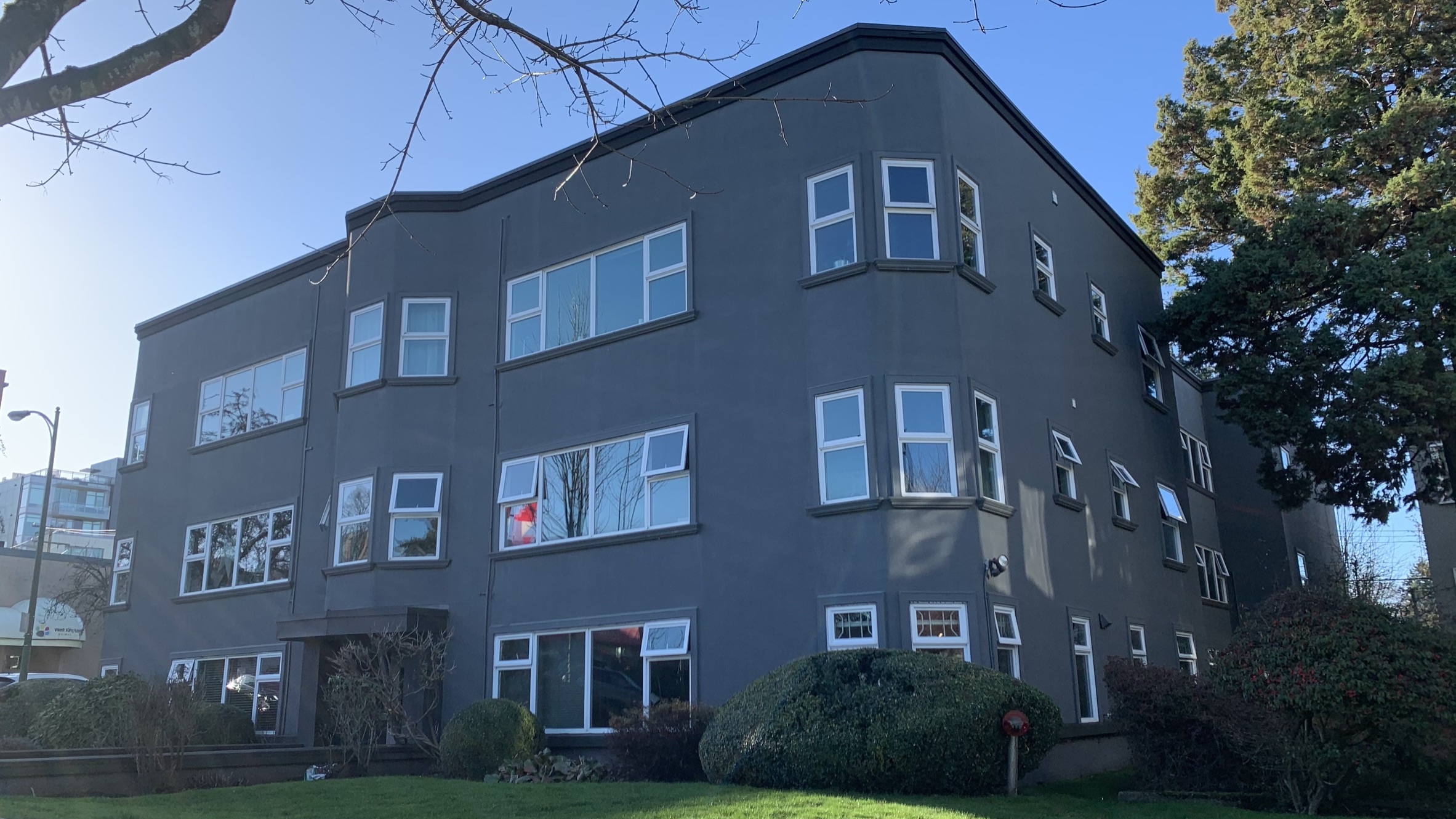 3985 Cambie Prospero International Realty Inc.