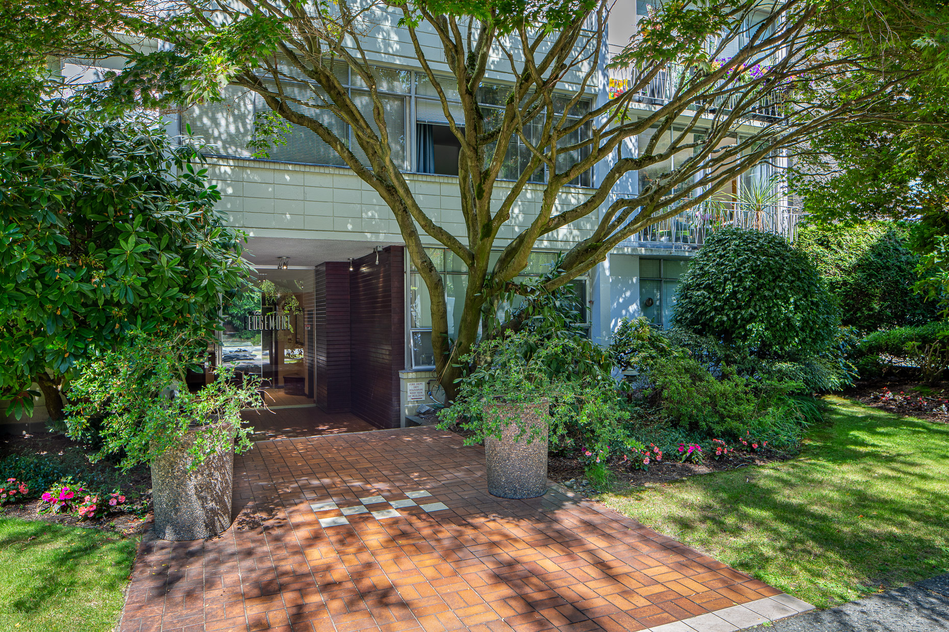 Edgemont Apartments Prospero International Realty Inc.