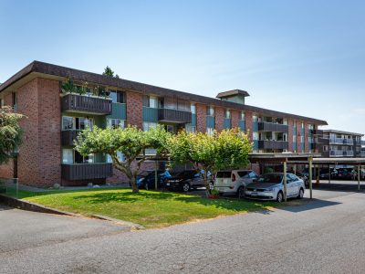 Mark Loma Apartments