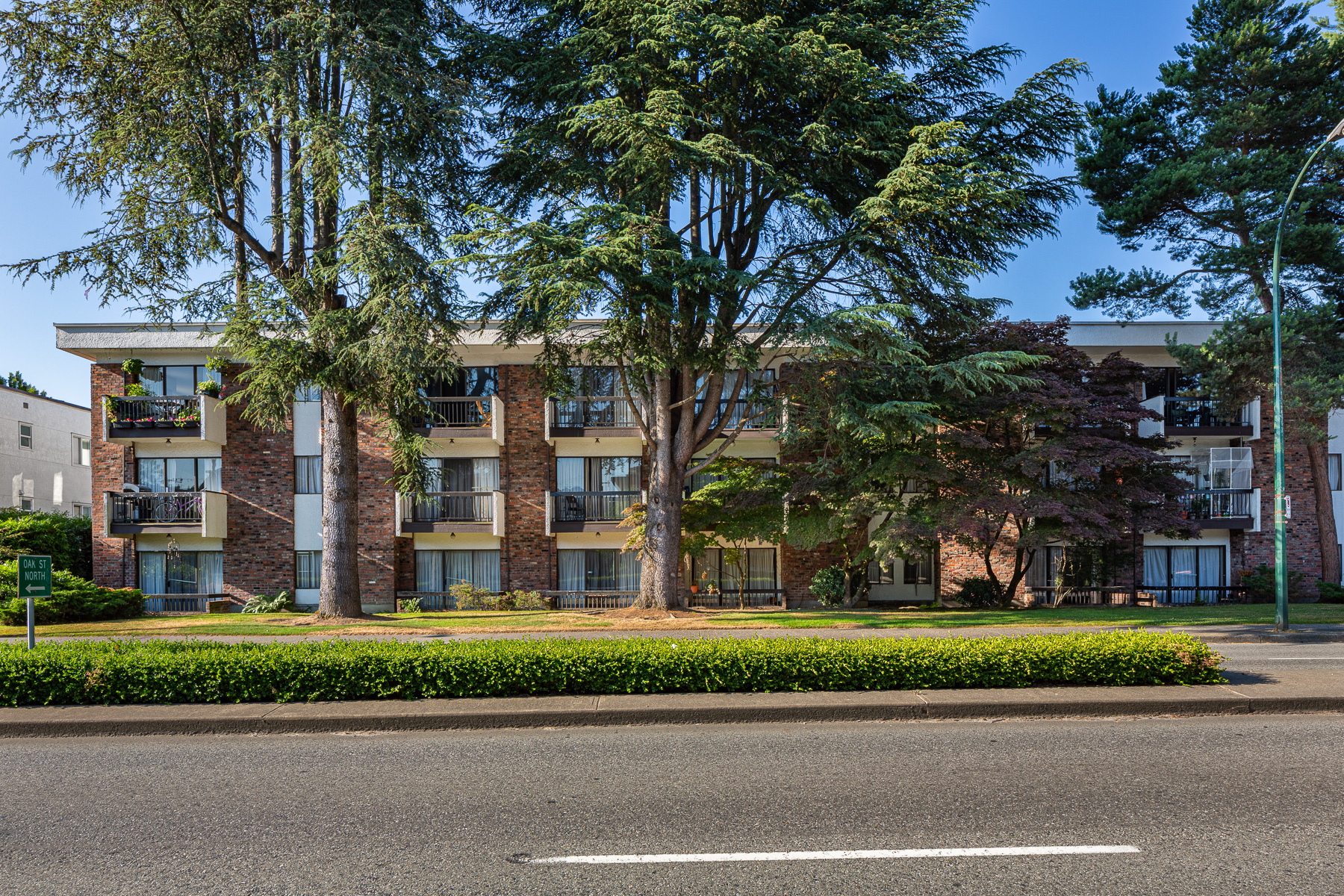 Mistletoe Manor Prospero International Realty Inc.